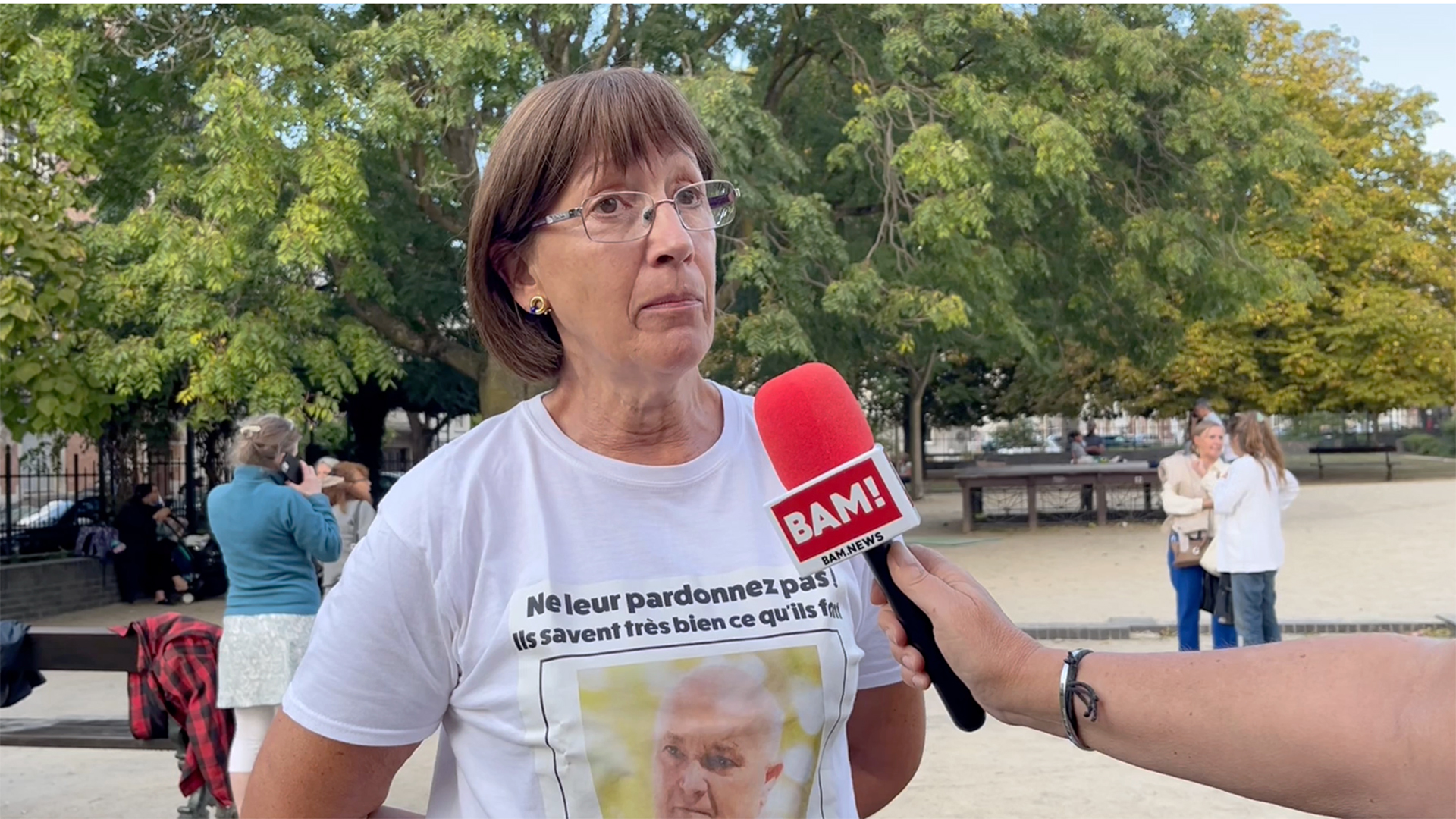 Marie-Carmen soutien au Dr. Colignon et aux victimes