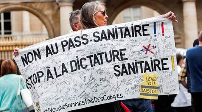 Wallonie: la justice namuroise constate « l’illégalité apparente » du Covid Safe Ticket