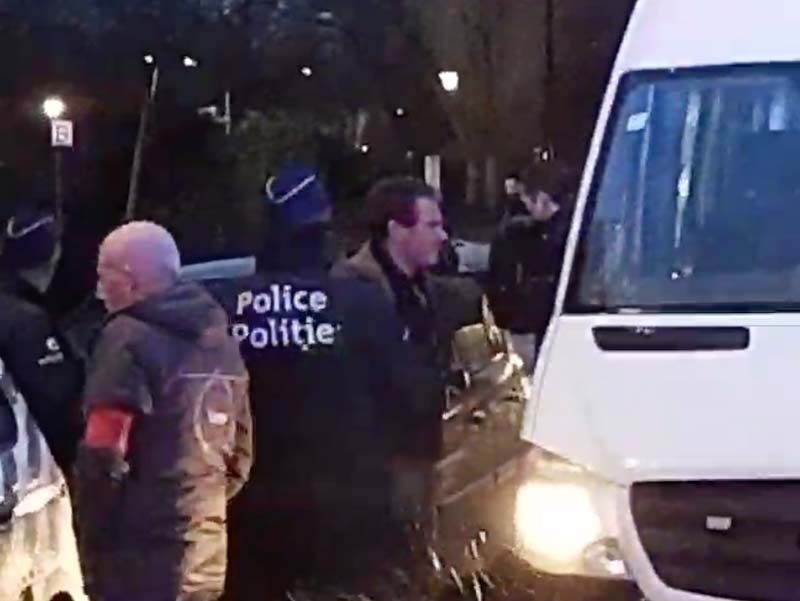 Inquiétant précédent en Belgique : la police arrête un journaliste dans l’exercice de ses fonctions
