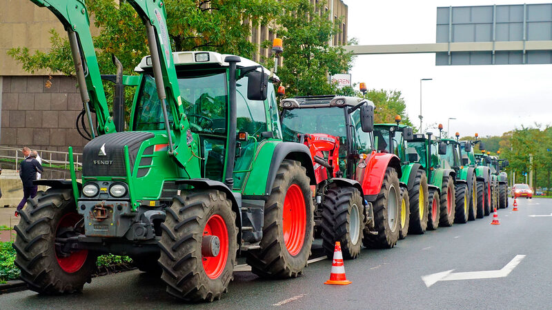 Mobilisation des agriculteurs néerlandais – la police tire à balles réelles