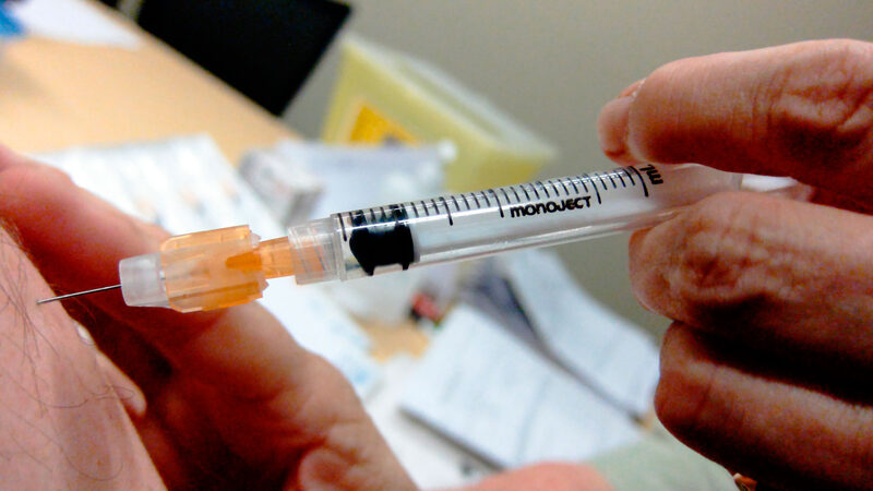 Syndrome de Parsonage-Turner : quel est cet effet secondaire du vaccin Pfizer ?