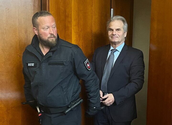 reiner-fuellmich-prisonnier-politique-4-persecution-en-prison