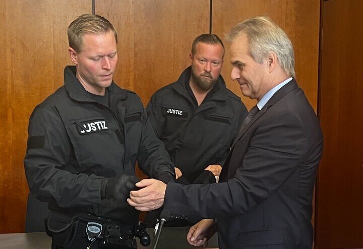 reiner-fuellmich-prisonnier-politique-4-persecution-en-prison
