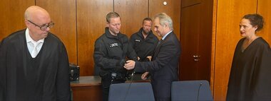 reiner-fuellmich-prisonnier-politique-4-persecution-en-prison