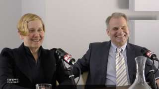 1/3 Viviane Fischer, Reiner Fuellmich : Interview en anglais - Interview in English